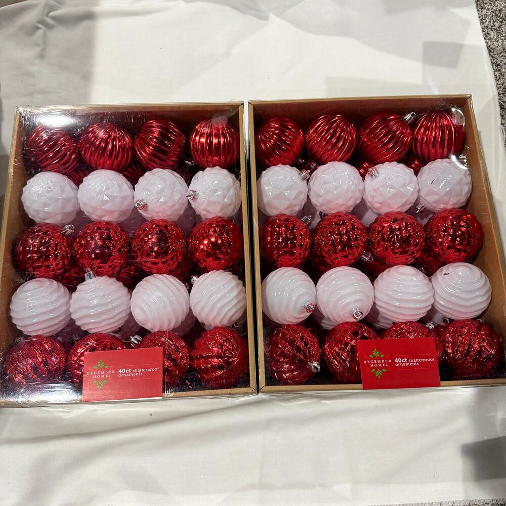 80pcs Christmas Tree Ornaments Handcrafted Glass Shatterproof, Red & White 2.5"